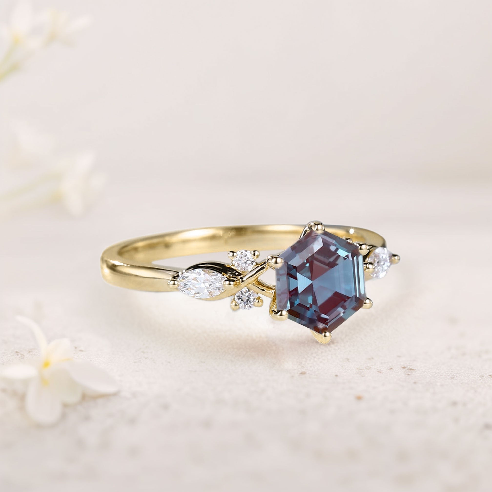 Vintage Hexagon Lab Alexandrite 18K Yellow Gold Engagement Ring For Women