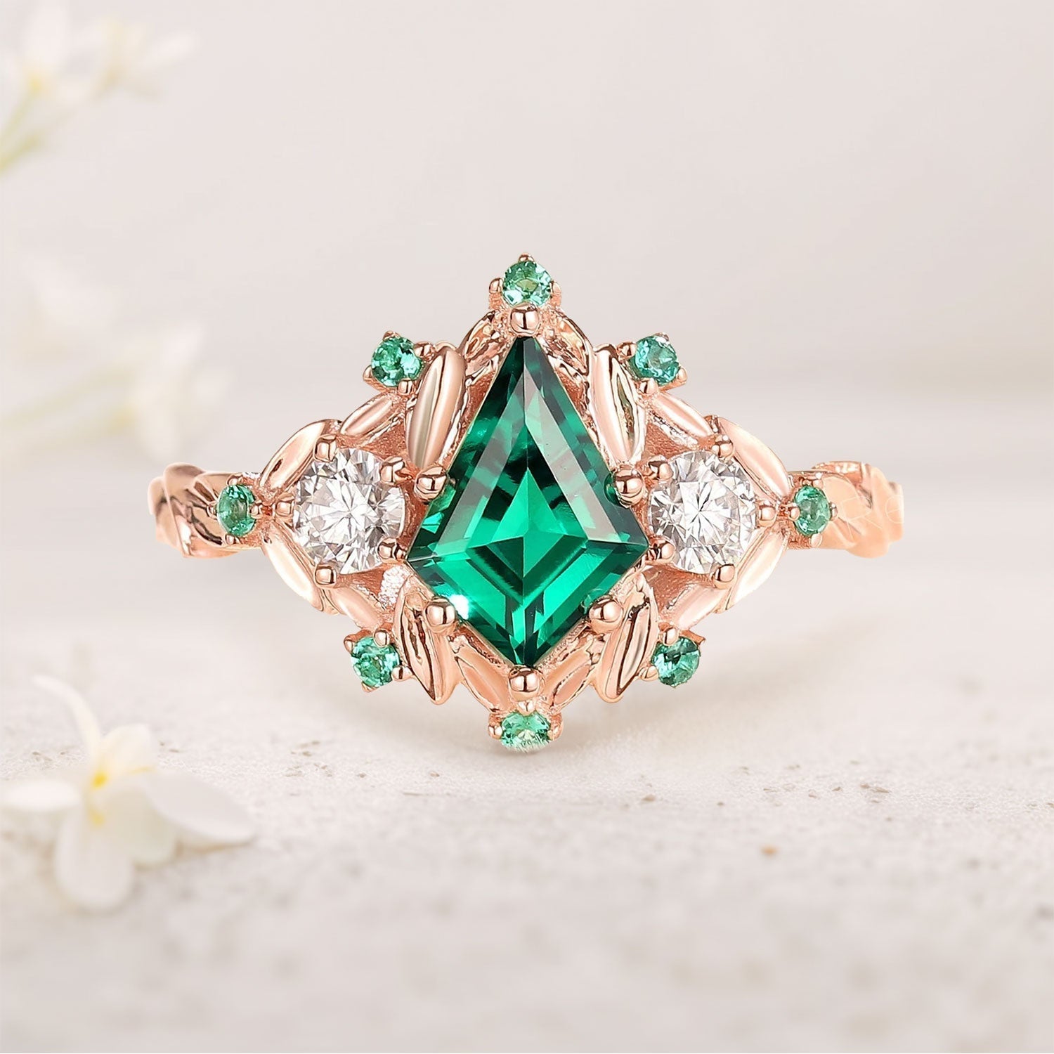 Vintage Kite Lab Emerald Ring Three Stone Ring Floral Branch Engagement Ring Dainty Emerald Cluster 18K Yellow Gold Wedding Ring Bridal Ring