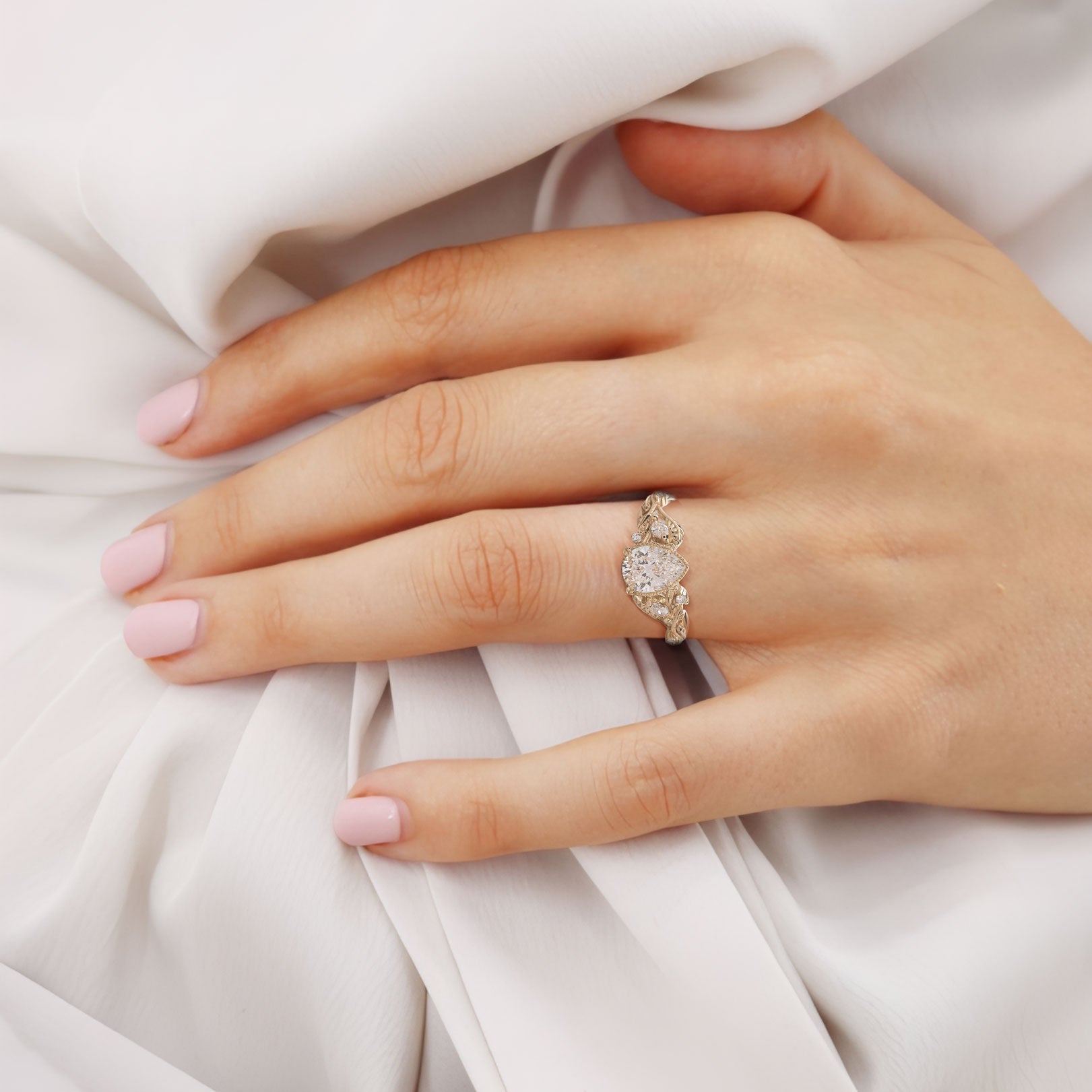 Unique Pear Moissanite With leaves18K Yellow Gold Engagement Ring Wedding Ring