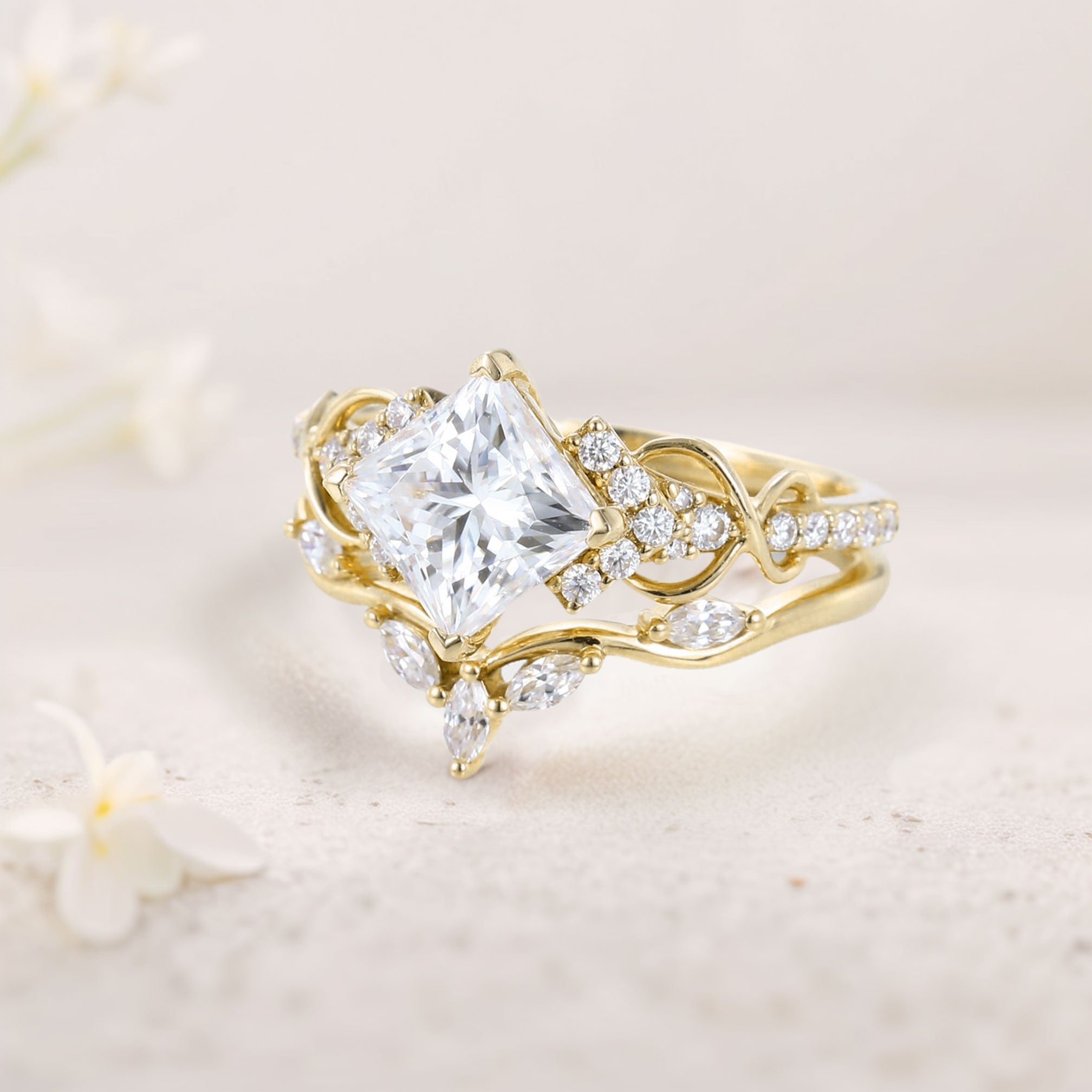 Vintage Princess Moissanite 18K Yellow Gold Engagement Ring Bridal Ring Set