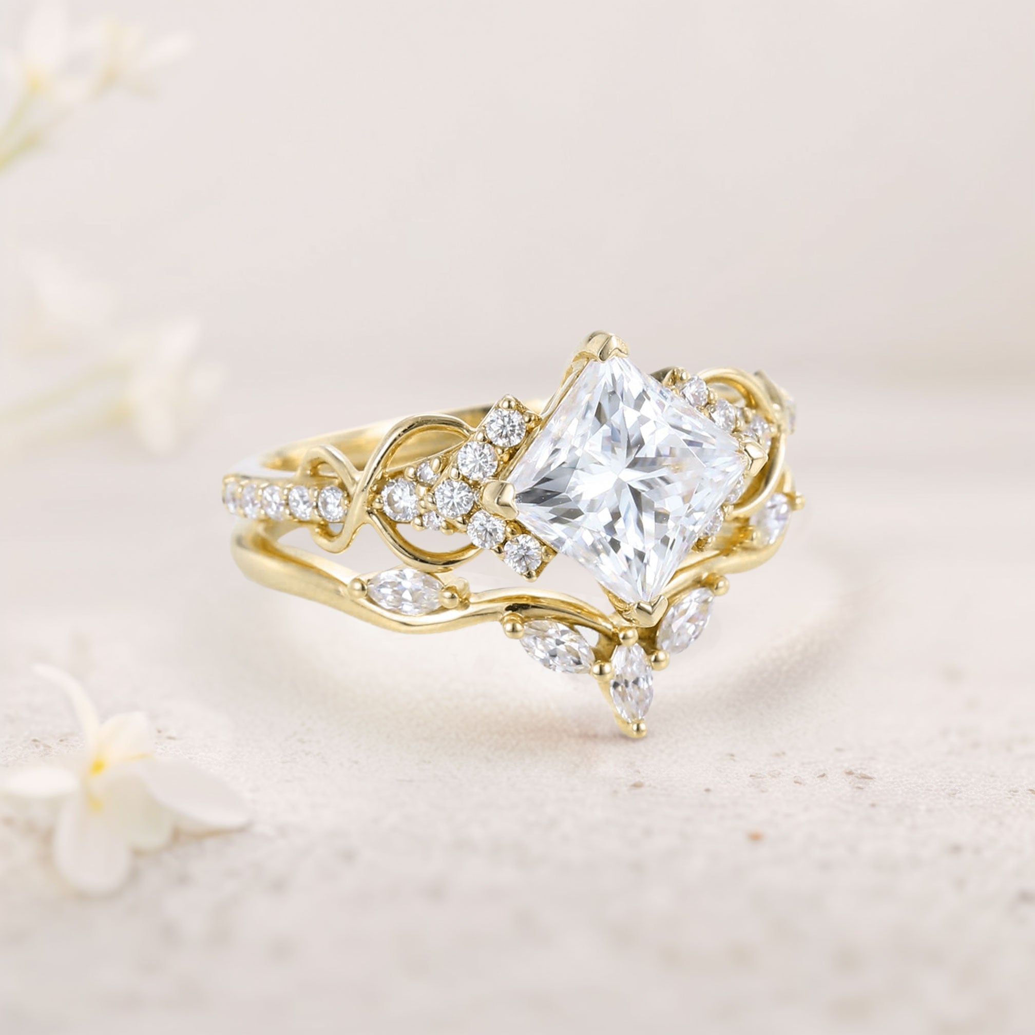 Vintage Princess Moissanite 18K Yellow Gold Engagement Ring Bridal Ring Set