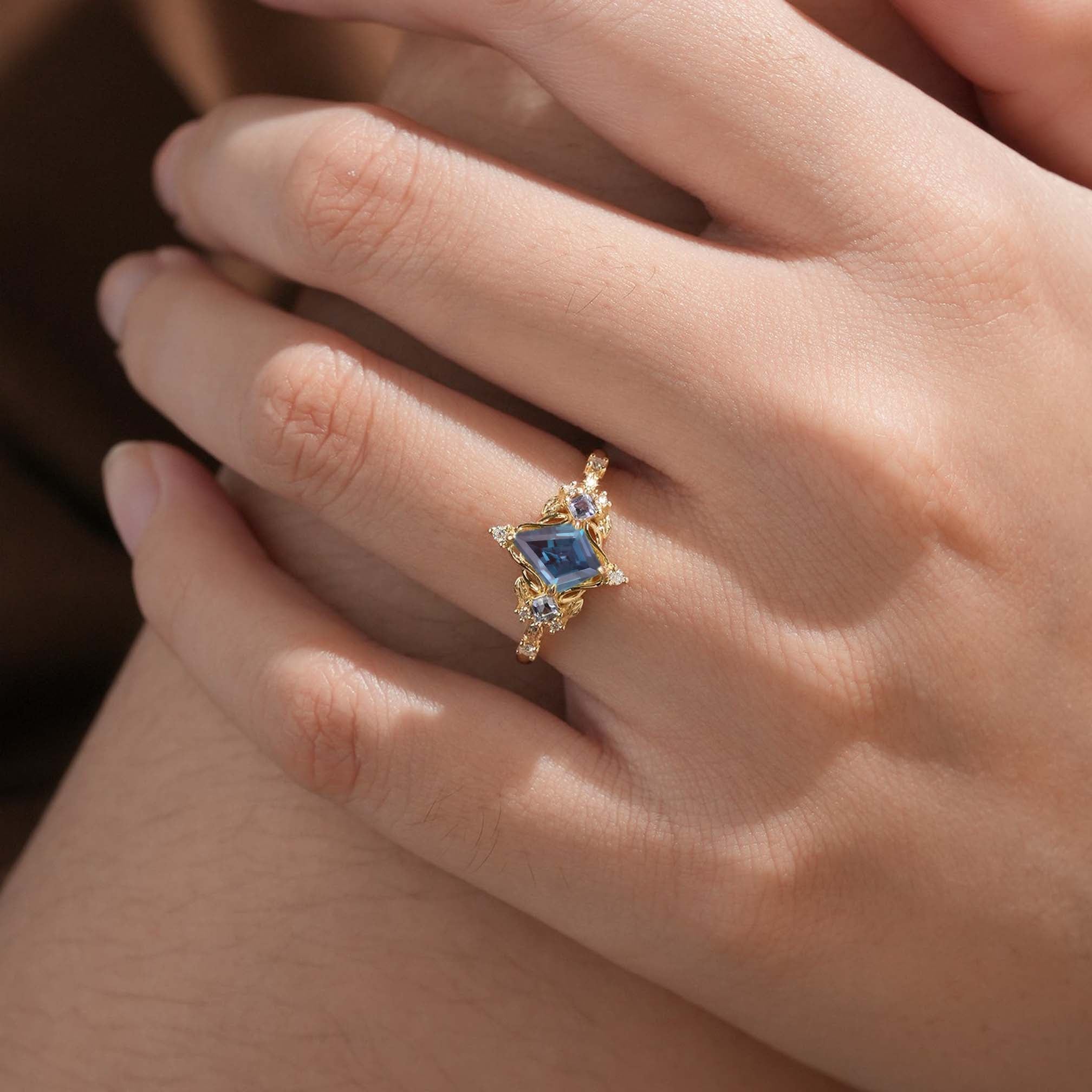 Unique Kite Three Stone Lab Alexandrite 18K Yellow Gold Leaf Ring