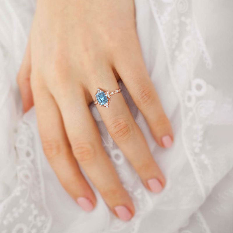 Vintage Emerald Lab Topaz 18K Yellow Gold Engagement Ring Whimsical Charm Bridal Ring
