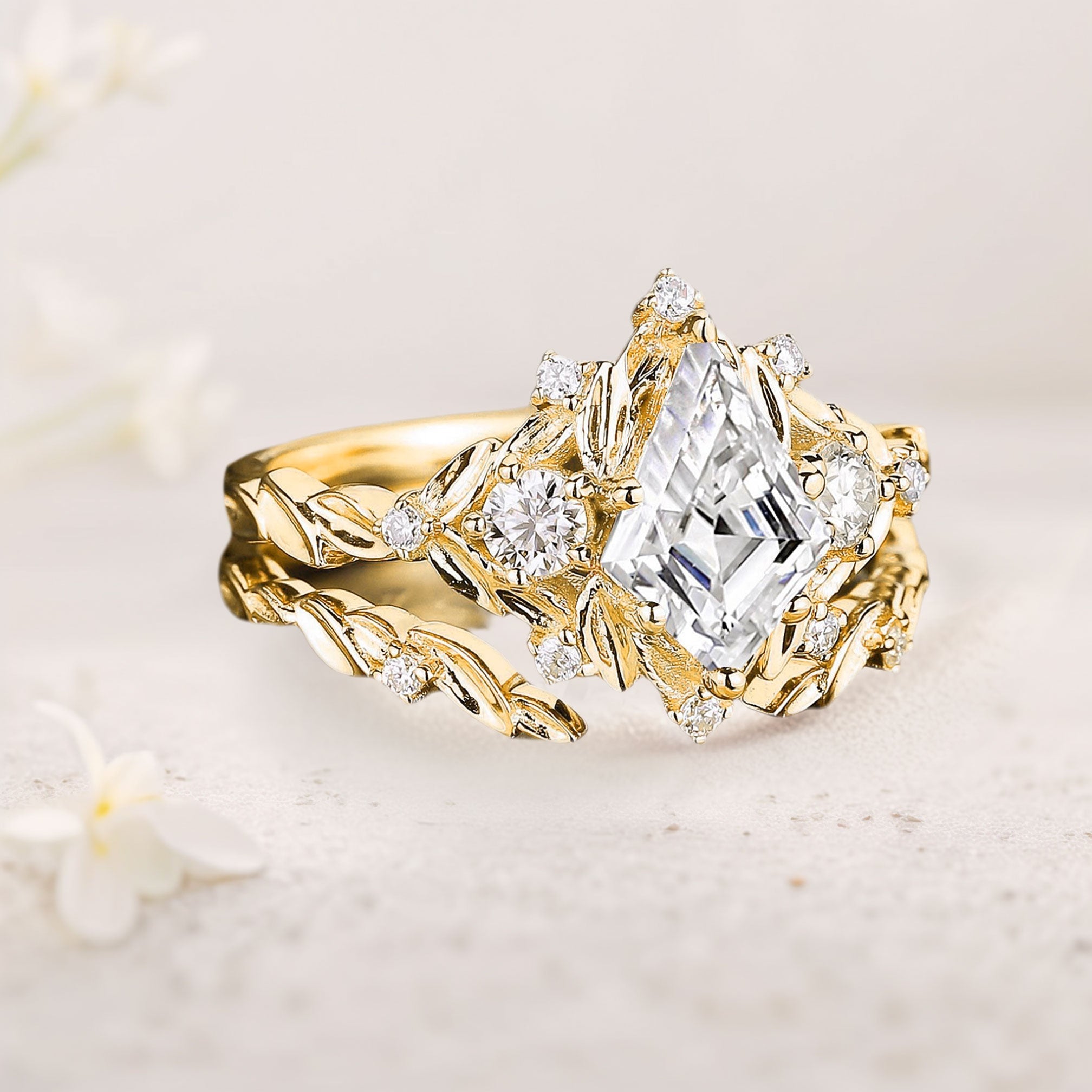 Unique floral engagement rings Kite Moissanite Engagement Ring Set Flower Bridal Set Leaf 18K Yellow Gold Wedding Ring