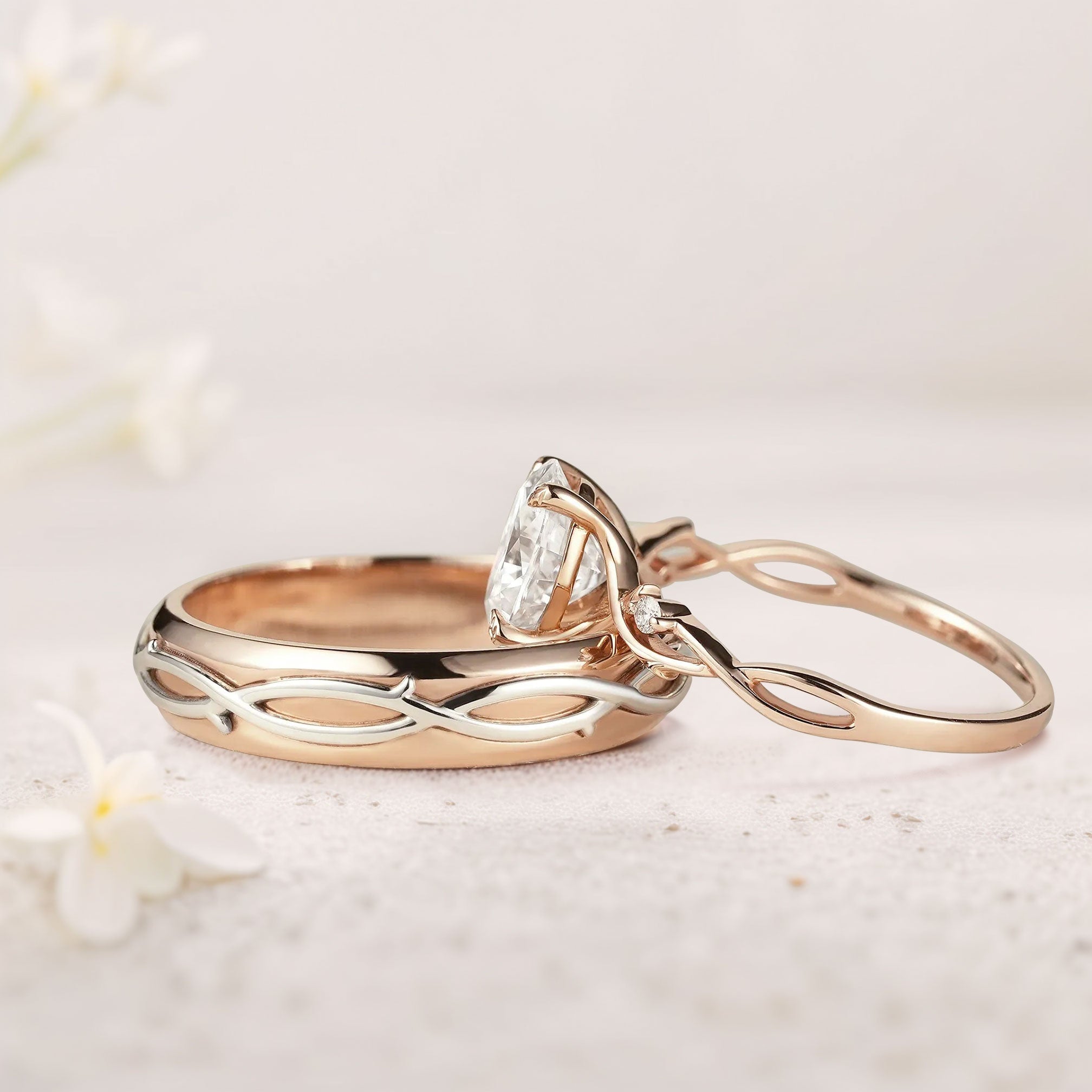 Unique Leaf Design Vine Oval Moissanite 18K Yellow Gold Couple's Ring Set