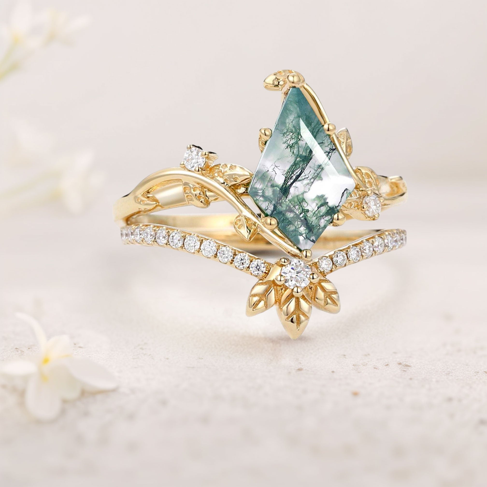 Unique floral engagement rings Kite Moss Agate Leafy 18K Yellow Gold Engagement Ring Set Bridal Set