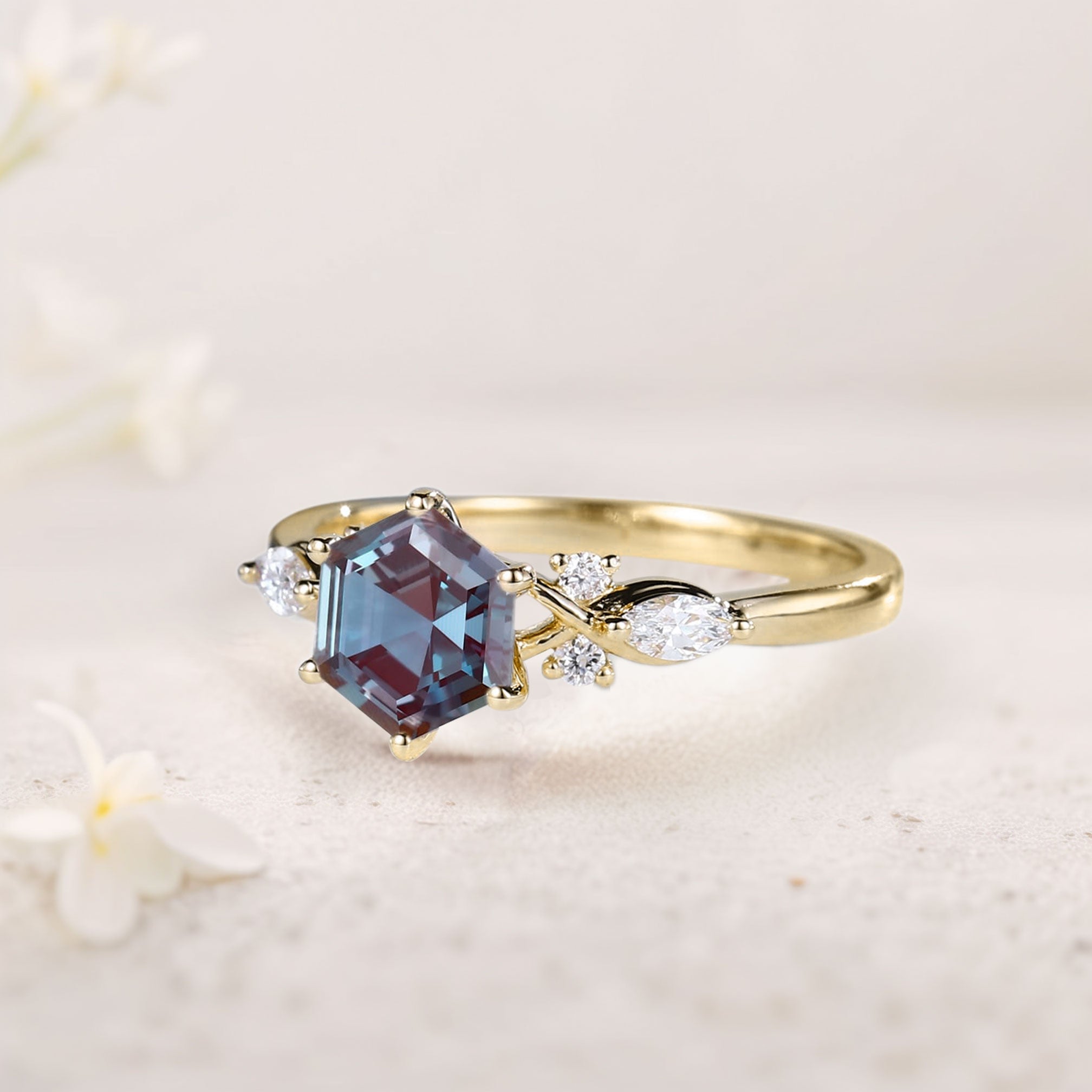 Vintage Hexagon Lab Alexandrite 18K Yellow Gold Engagement Ring For Women