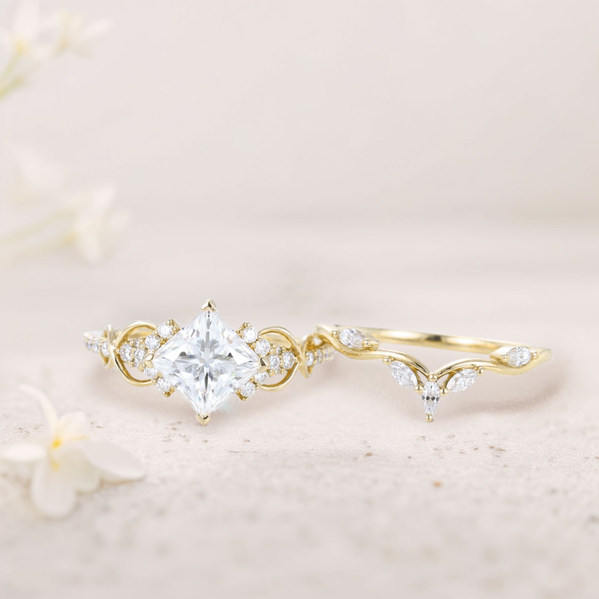 Vintage Princess Moissanite 18K Yellow Gold Engagement Ring Bridal Ring Set