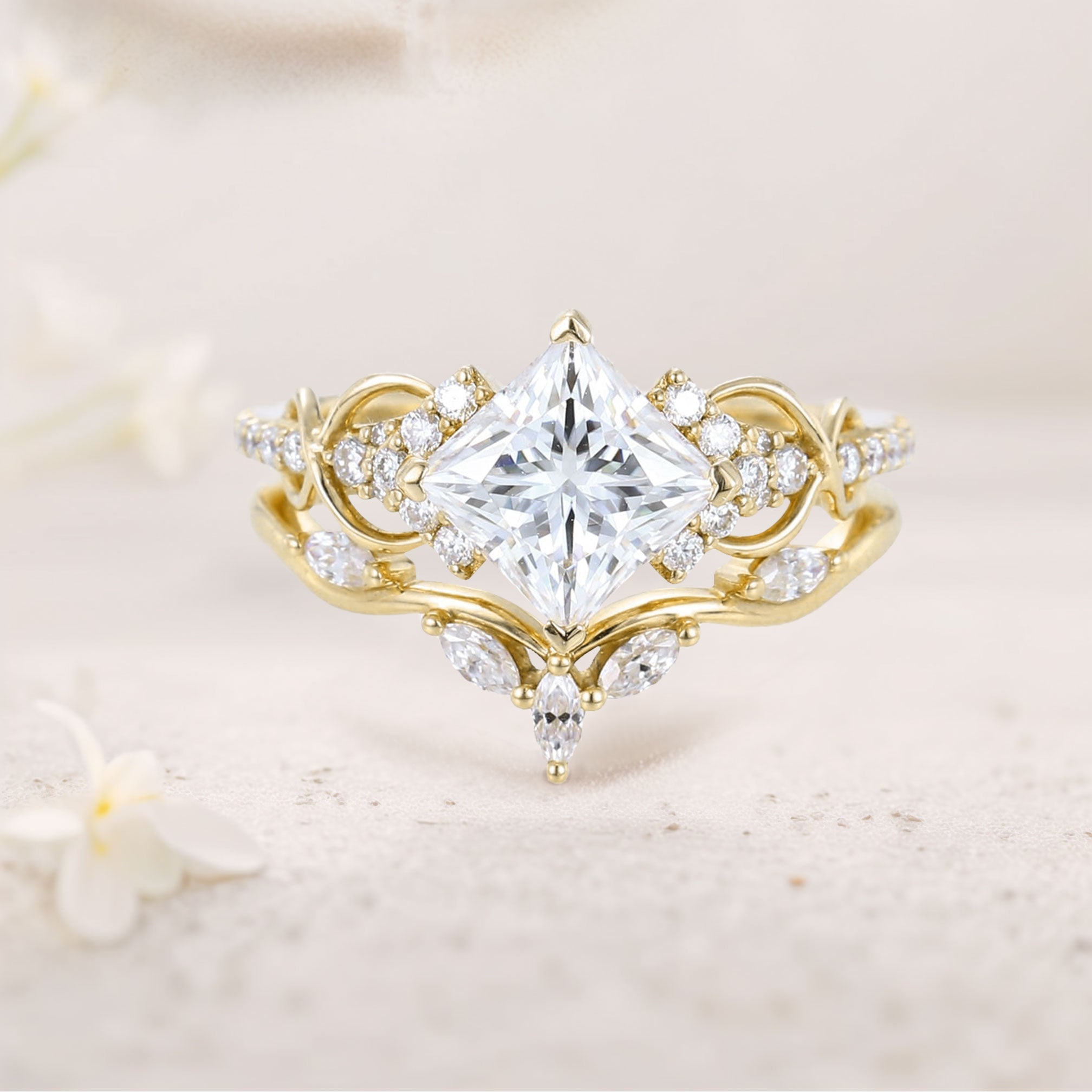 Vintage Princess Moissanite 18K Yellow Gold Engagement Ring Bridal Ring Set