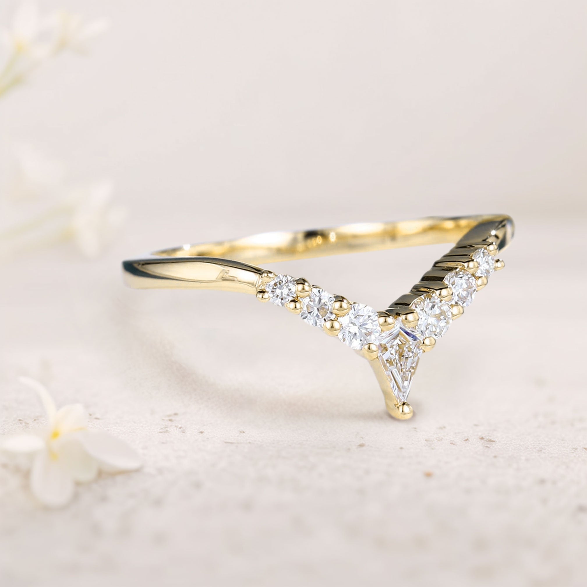 Unique Kite Moissanite Curved Wedding Band Moissanite Stacked 18K Yellow Gold Wedding Ring