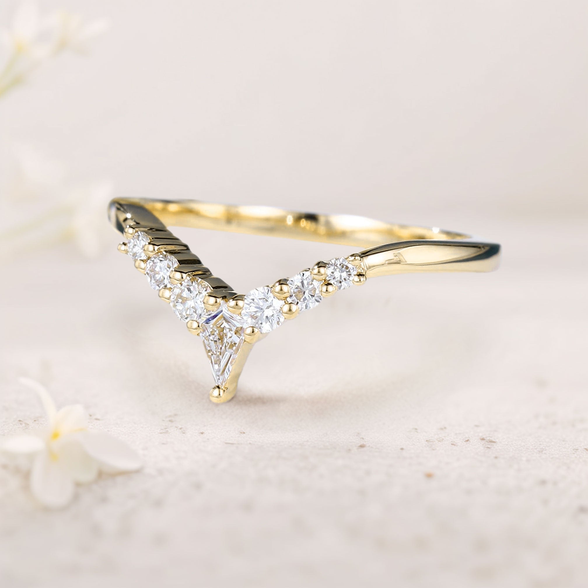 Unique Kite Moissanite Curved Wedding Band Moissanite Stacked 18K Yellow Gold Wedding Ring