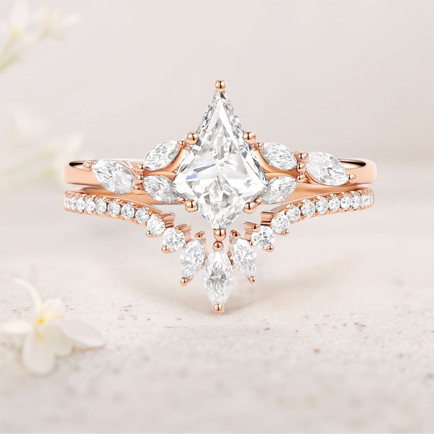 Unique Kite Moissanite Engagement Ring Set