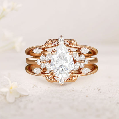 Vintage floral engagement rings Pear Moissanite Fairy Ring Set