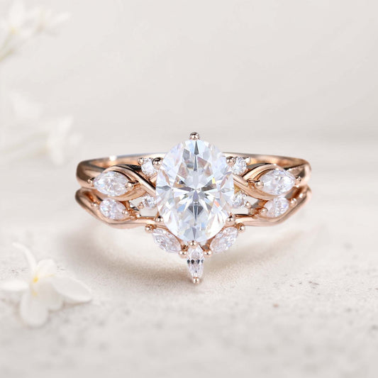 Vintage Oval Moissanite Curved Wedding Ring Set Bridal Ring Set