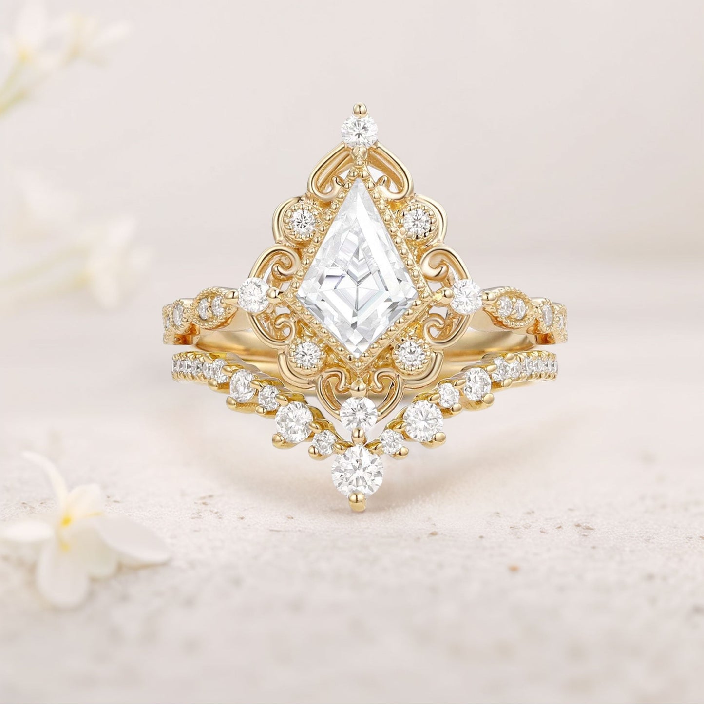 Vintage floral engagement rings Kite Moissanite Art Deco Engagement Ring Set