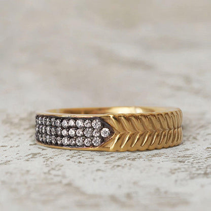 Unique Gothic Spiral Round Black Moissanite Ring Band For Men