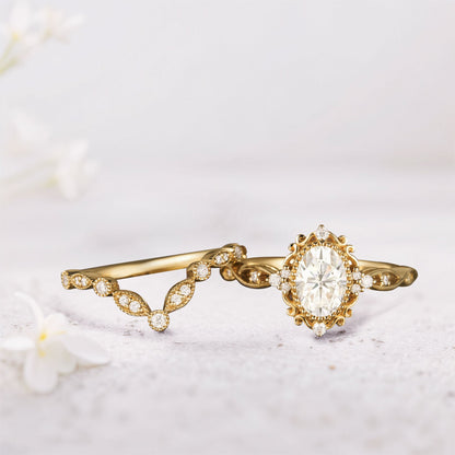 Vintage Blossom Oval Moissanite Bridal Ring Set