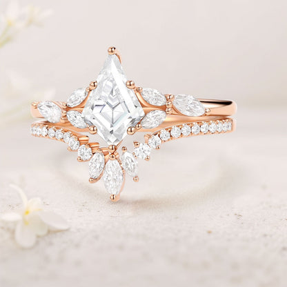 Unique Kite Moissanite Engagement Ring Set