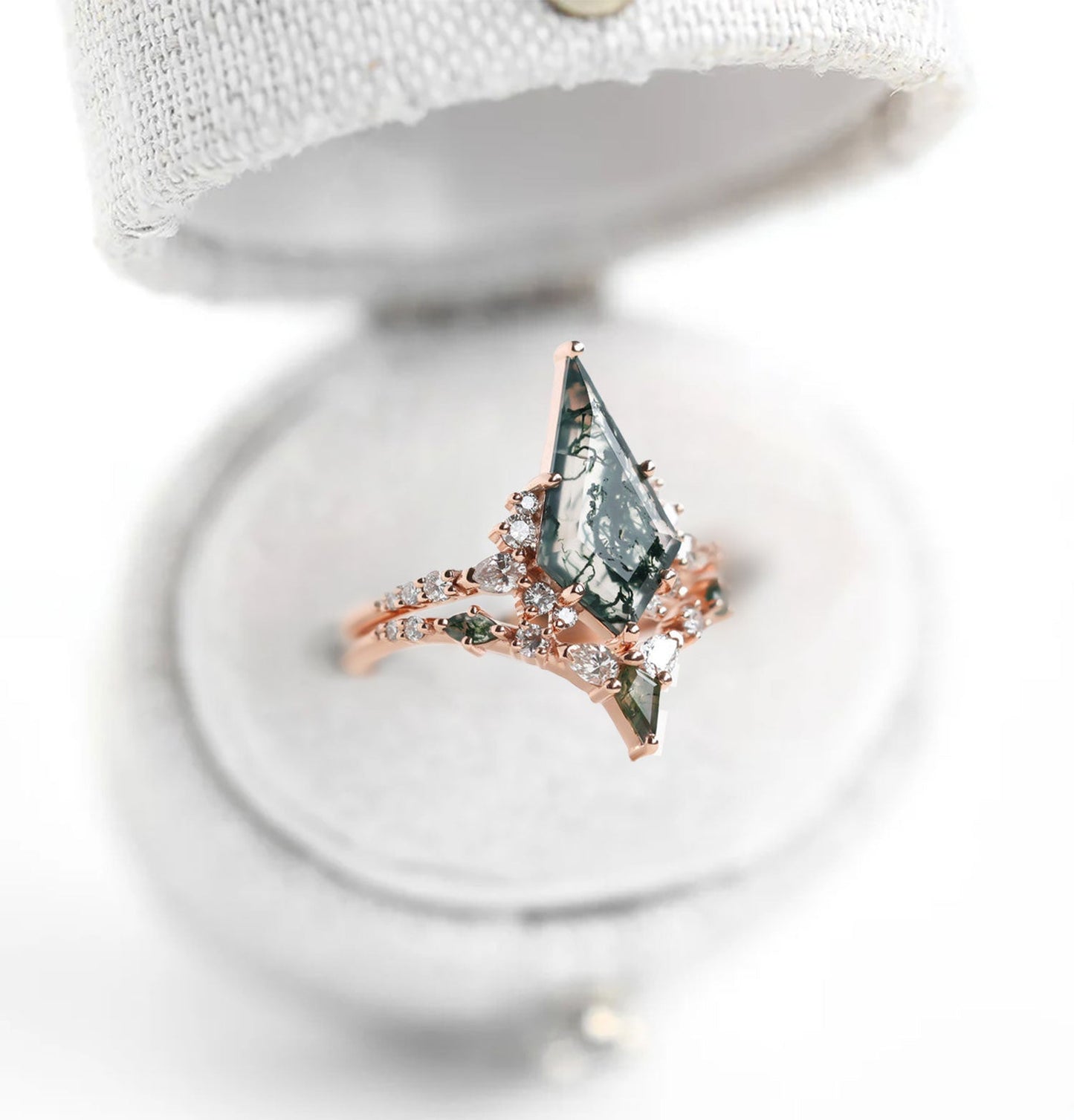 Unique Kite Moss Agate Engagement Ring Set