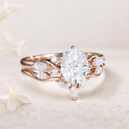 Vintage Oval Moissanite Curved Wedding Ring Set Bridal Ring Set