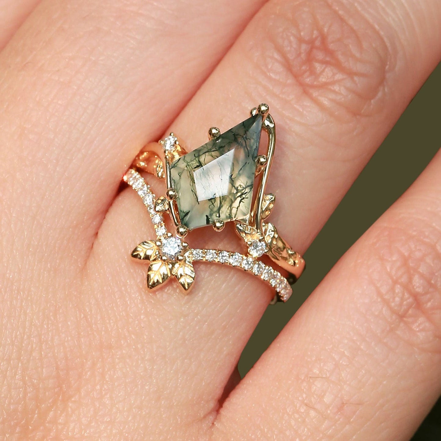 Unique floral engagement rings Kite Moss Agate Leafy Engagement Ring Set Bridal Set