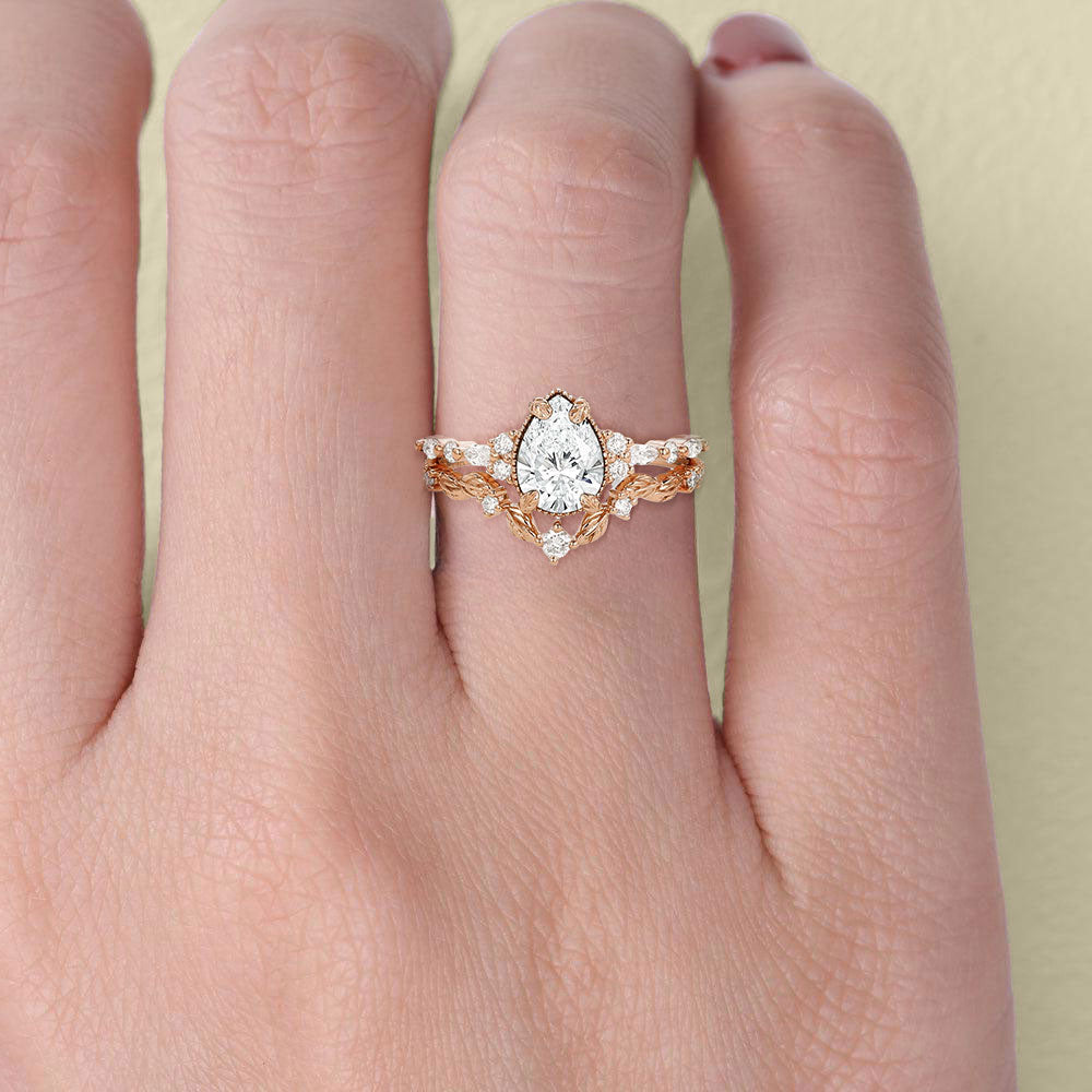 Vintage floral engagement rings Pear Moissanite Leafy Ring Set