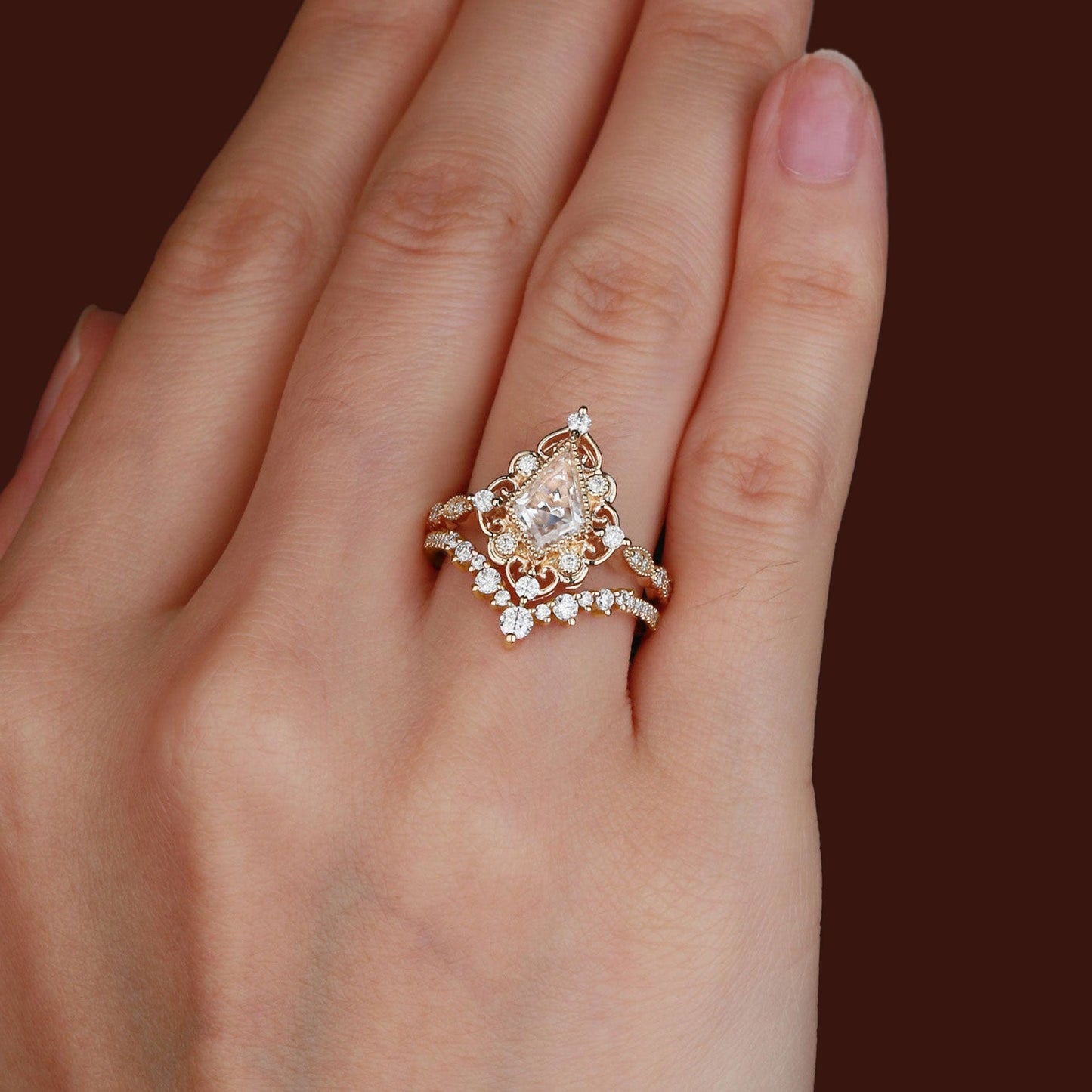 Vintage floral engagement rings Kite Moissanite Art Deco Engagement Ring Set