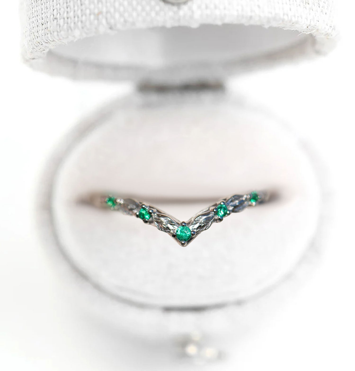 Unique floral engagement rings Round Emerald Wedding Band 18K White Gold  Engagement Ring