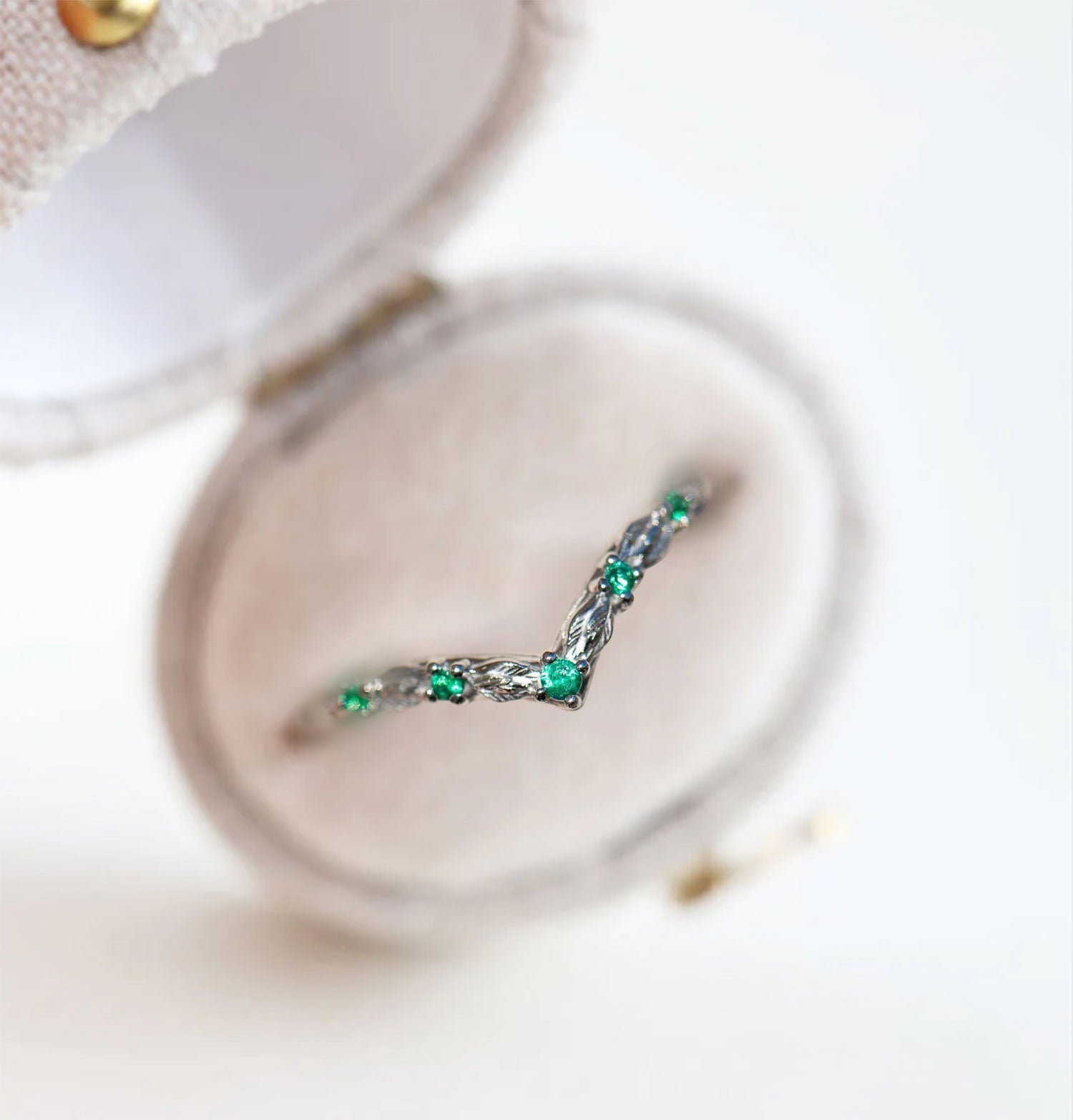 Unique floral engagement rings Round Emerald Wedding Band 18K White Gold  Engagement Ring