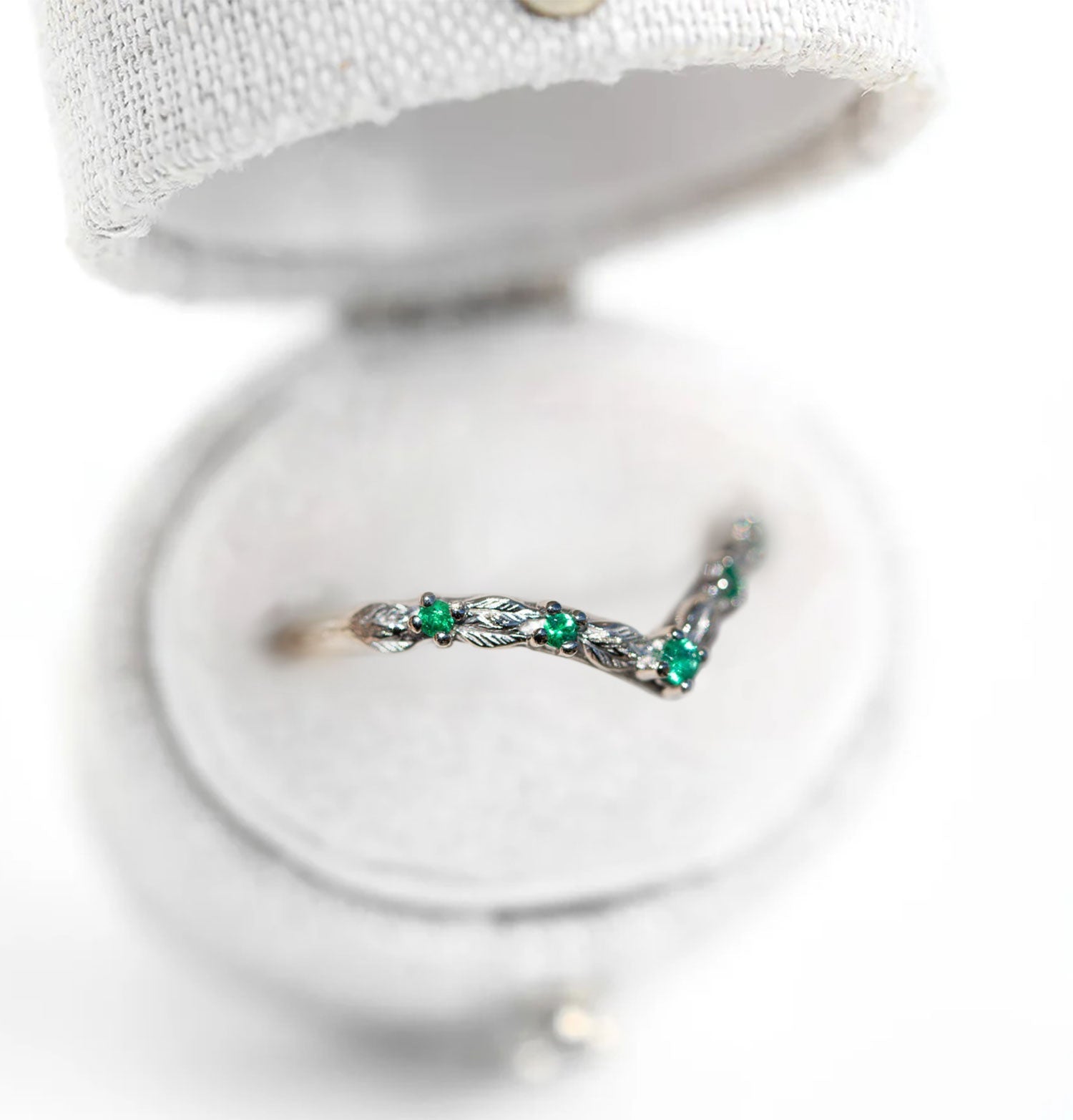 Unique floral engagement rings Round Emerald Wedding Band 18K White Gold  Engagement Ring