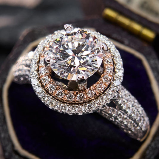 Classic Round Rrilliant Cut Moissanite Ring