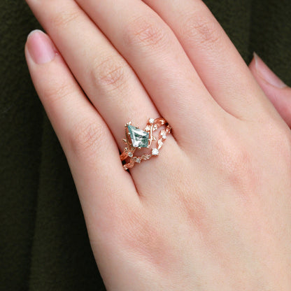 Unique Vine Leafy Kite Cut Moss Agate Engagement Ring Set