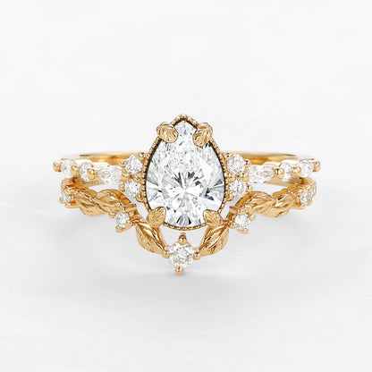 Vintage Pear Cut Moissanite Leafy Ring Set