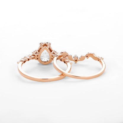 Vintage Pear Cut Moissanite Leafy Ring Set