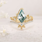 Unique floral engagement rings Kite Moss Agate Leafy 18K Yellow Gold Engagement Ring Set Bridal Set