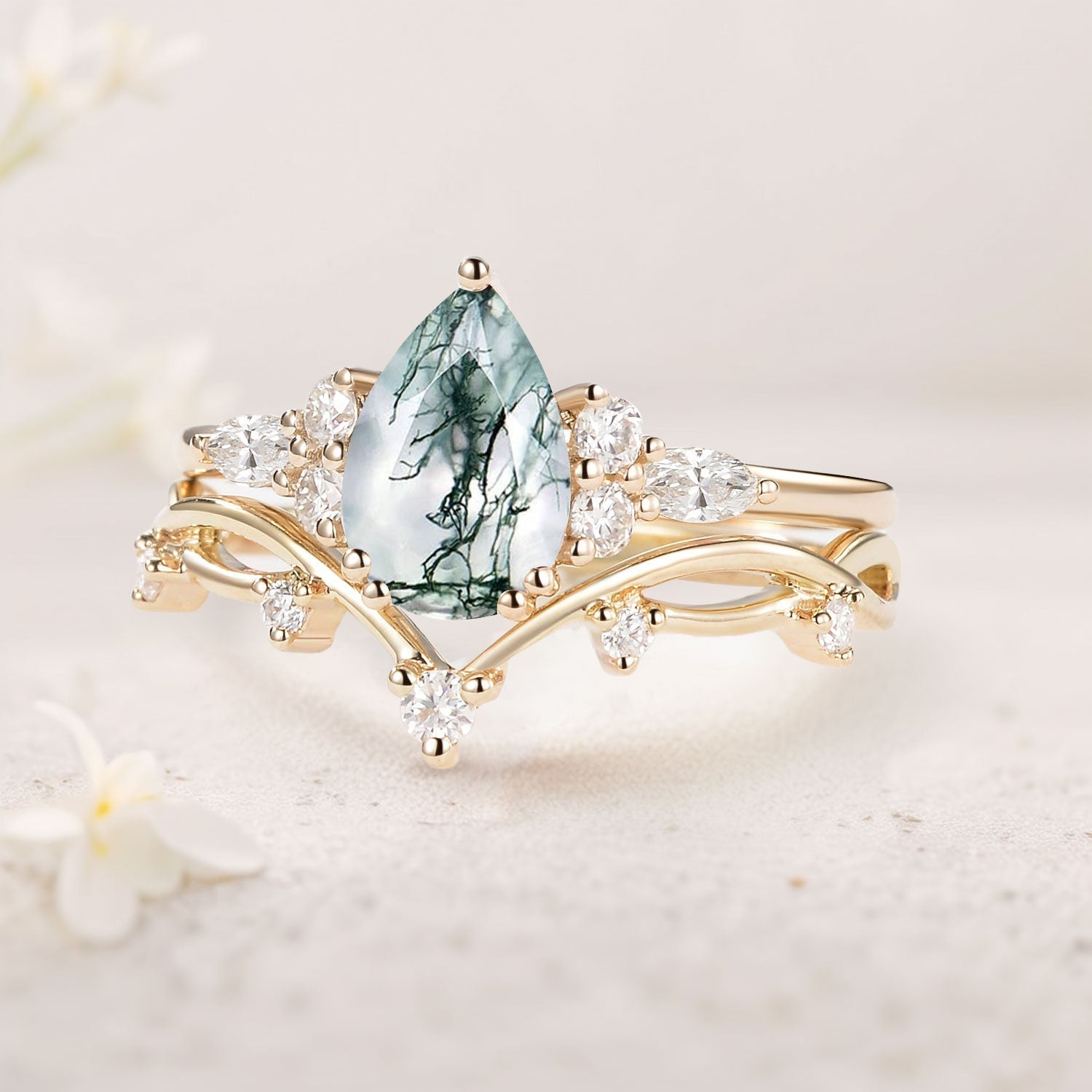 Unique Branches Pear Moss Agate 18K Yellow Gold Leafy Ring Set